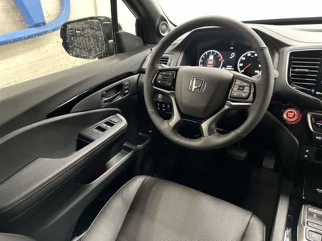2026 Honda Ridgeline Black Edition Crystal Black Pearl at Honda of Clear Lake