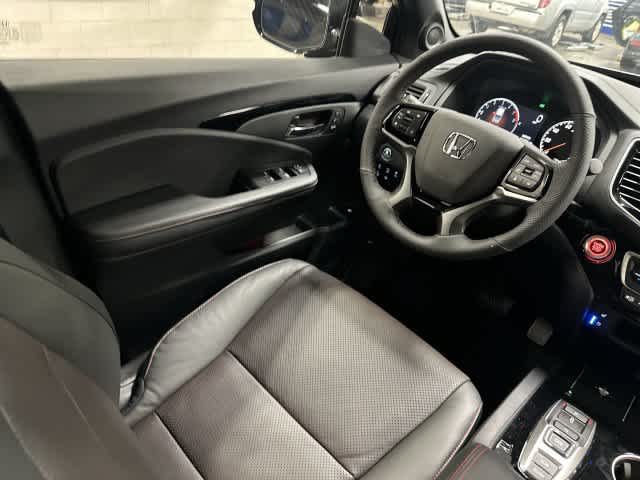 2026 Honda Ridgeline photo 12 of 33