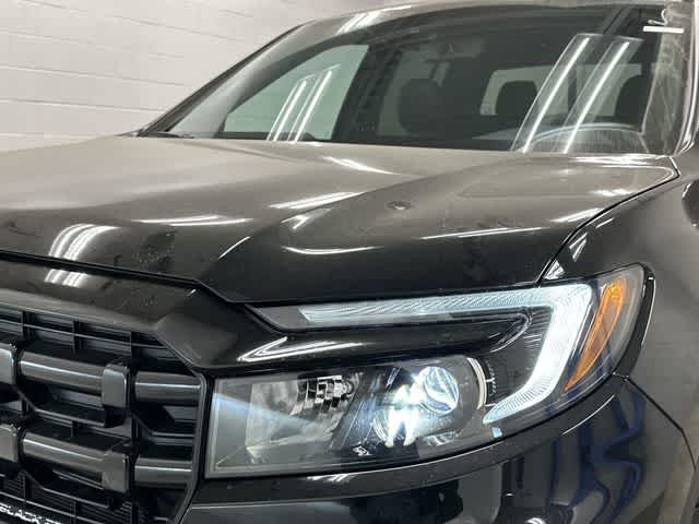 2026 Honda Ridgeline Black Edition Crystal Black Pearl at Honda of Clear Lake