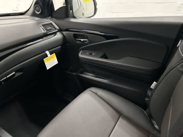 2026 Honda Ridgeline Black Edition Crystal Black Pearl at Honda of Clear Lake