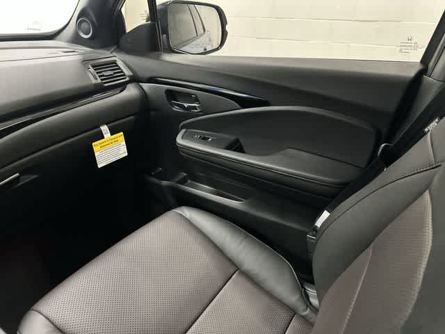 2026 Honda Ridgeline Black Edition Two-Tone Sonic Gray Pearl at Honda of Clear Lake