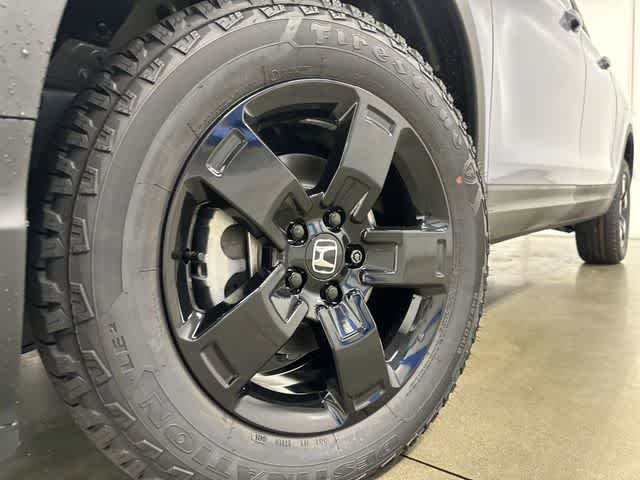 2026 Honda Ridgeline Black Edition Two-Tone Sonic Gray Pearl at Honda of Clear Lake
