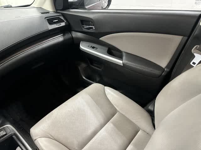 2016 Honda CR-V photo 13 of 32