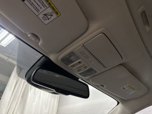 2016 Honda CR-V photo 21 of 32