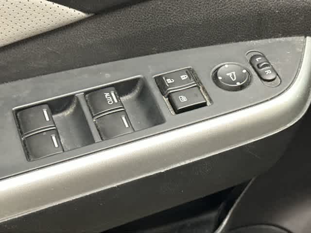 2016 Honda CR-V photo 20 of 32