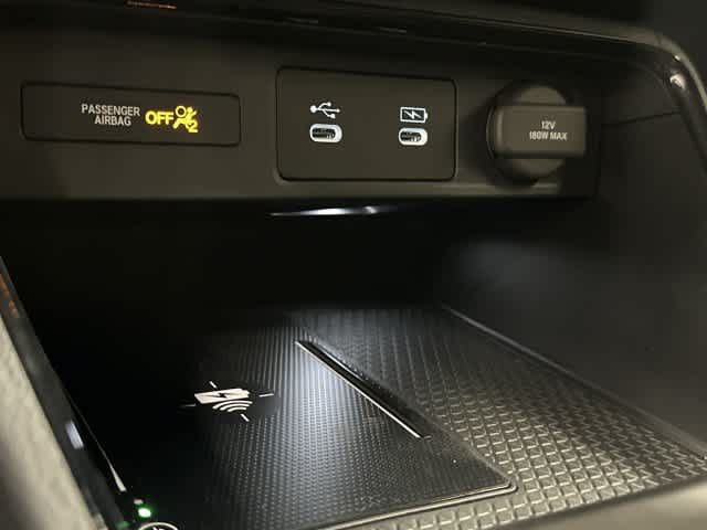 2027 Honda CR-V Hybrid photo 24 of 31