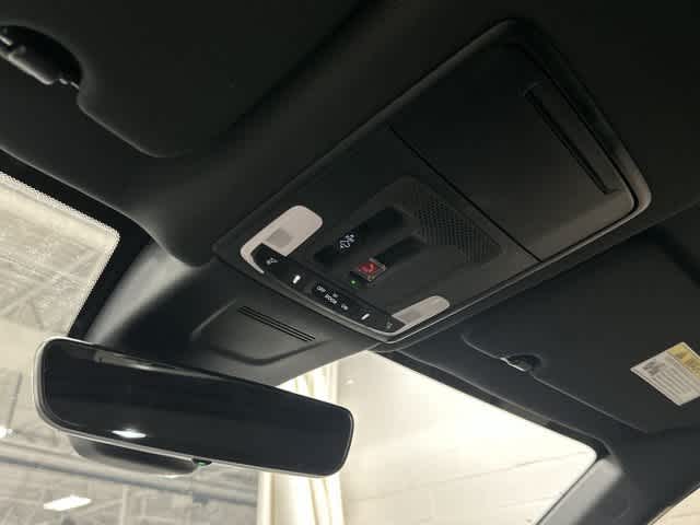 2026 Honda CR-V Hybrid photo 21 of 32