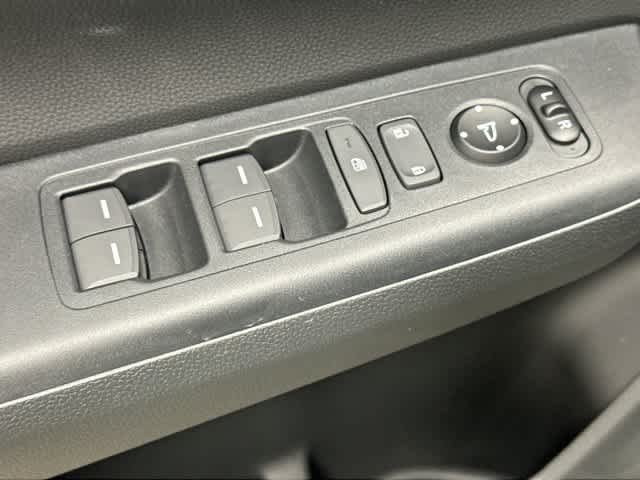 2026 Honda CR-V Hybrid photo 20 of 32