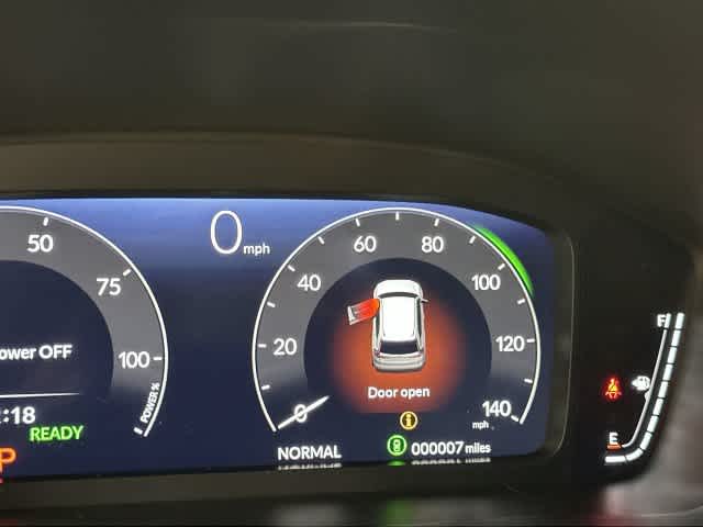 2026 Honda CR-V Hybrid photo 16 of 32