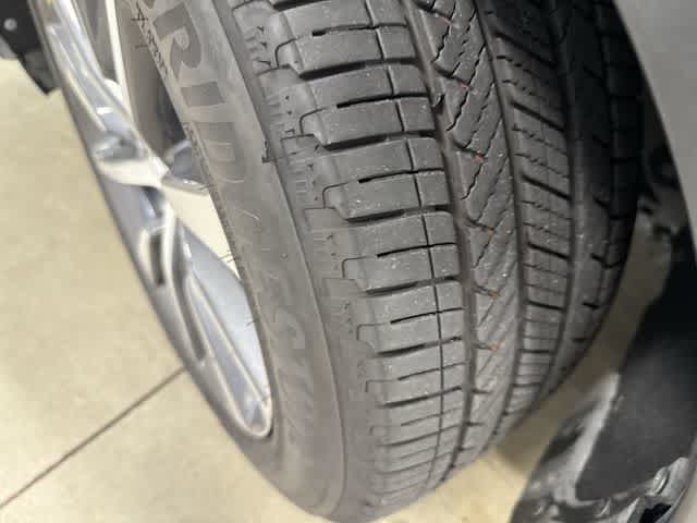 2025 Acura MDX w/Technology Package Liquid Carbon Metallic at Lone Star Chevrolet
