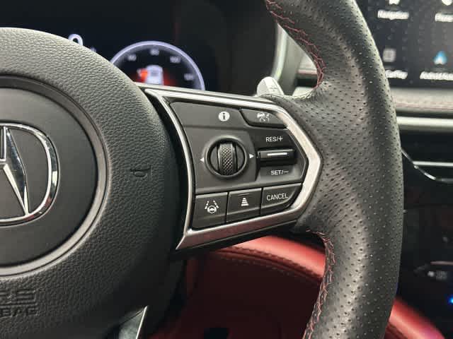 2023 Acura MDX photo 18 of 33