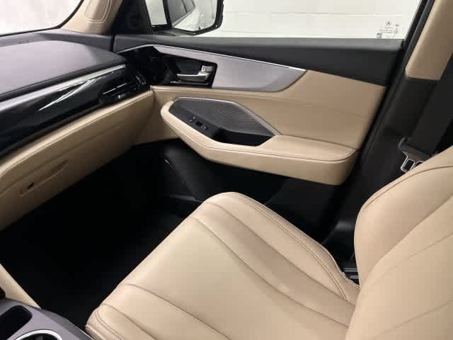 2023 Acura MDX photo 13 of 32