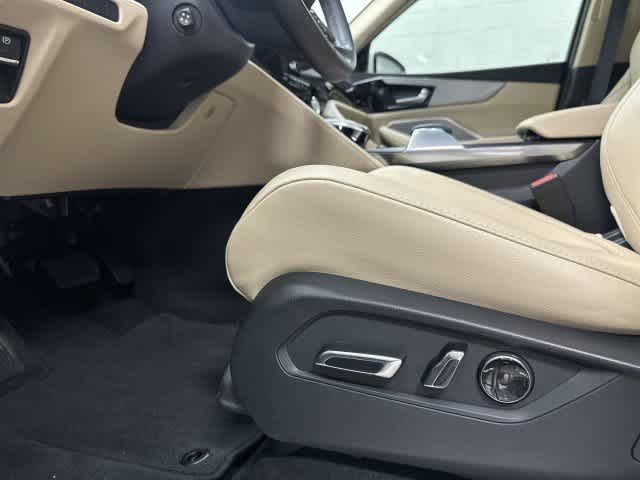 2023 Acura MDX photo 26 of 32