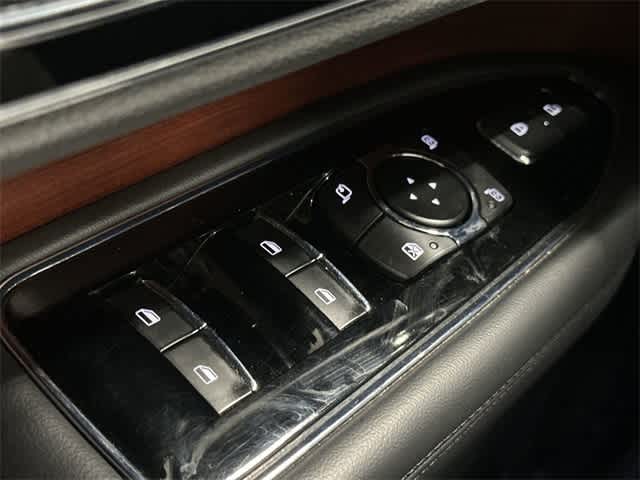 2024 Lincoln Navigator Reserve Infinite Black Metallic Clearcoat at Texan GMC Buick