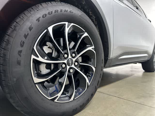 2025 Lincoln Nautilus Premiere Silver Radiance Metallic Clearcoat at AutoNation USA Houston