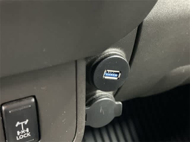 2011 Nissan Xterra Pro-4X Metallic Green at Sterling McCall Nissan