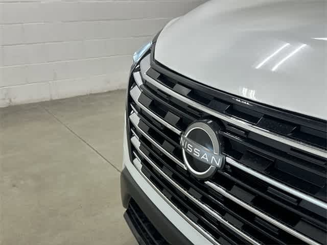 2024 Nissan Rogue SV Everest White Pearl at Sterling McCall Nissan