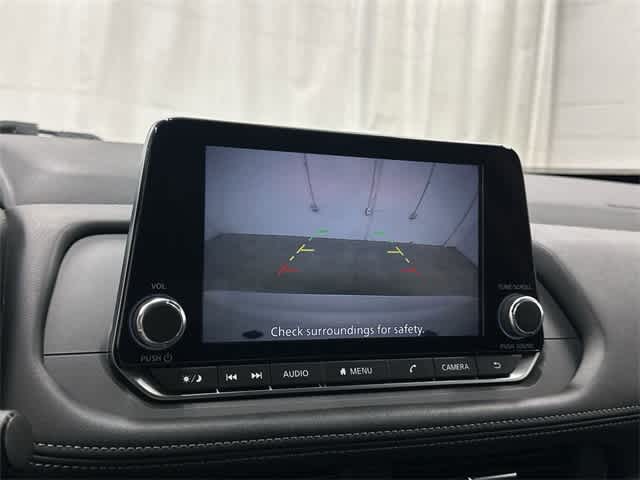 2024 Nissan Rogue SV Everest White Pearl at Sterling McCall Nissan