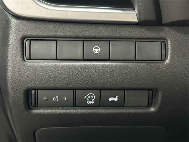 2024 Nissan Rogue SV Everest White Pearl at Sterling McCall Nissan