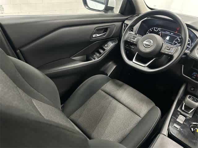 2024 Nissan Rogue SV Everest White Pearl at Sterling McCall Nissan