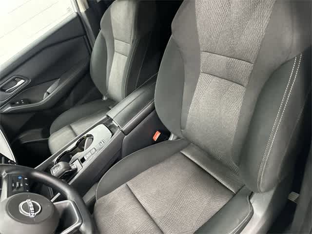 2024 Nissan Rogue SV Everest White Pearl at Sterling McCall Nissan