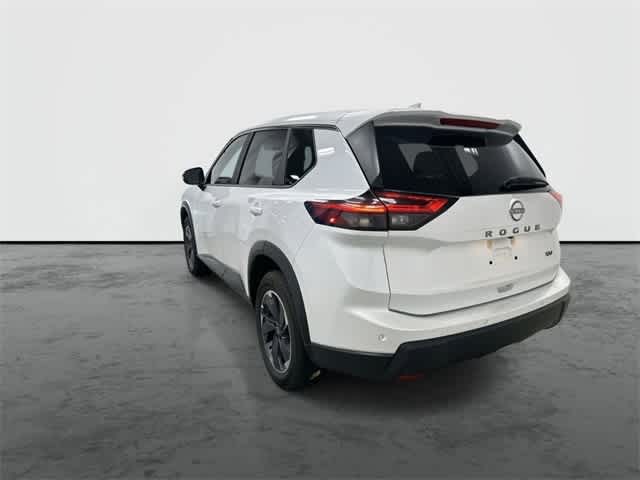 2024 Nissan Rogue SV Everest White Pearl at Sterling McCall Nissan