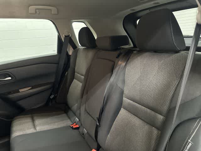 2024 Nissan Rogue SV Gun Metallic at Price LeBlanc Nissan