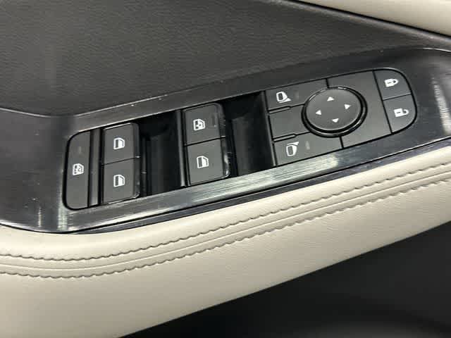 2024 Nissan Rogue SV Everest White Pearl at Sterling McCall Nissan