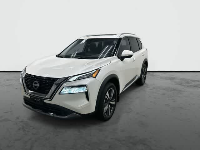 2023 Nissan Rogue SL Pearl White Tricoat at Davis Chevrolet