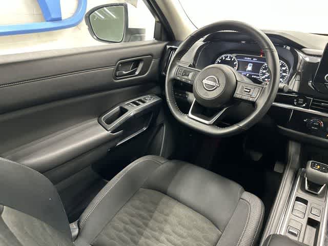 2025 Nissan Pathfinder SV Everest White Pearl Tricoat at Sterling McCall Nissan