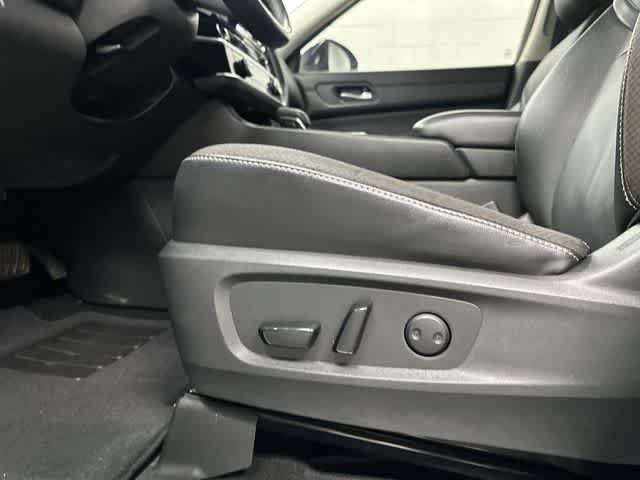 2023 Nissan Pathfinder SL Super Black at Sterling McCall Nissan