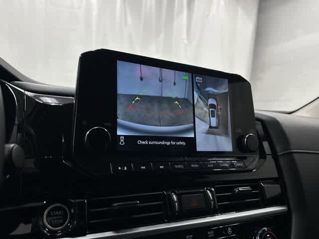 2023 Nissan Pathfinder SL Super Black at Sterling McCall Nissan