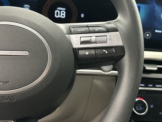 2025 Hyundai Tucson photo 18 of 32