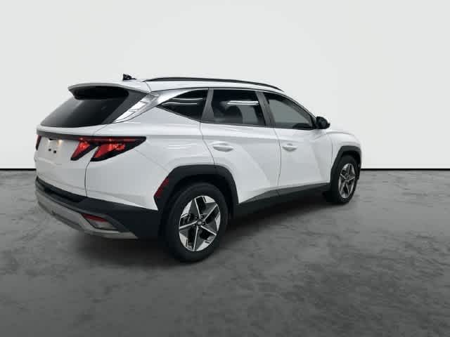 2025 Hyundai Tucson photo 4 of 32