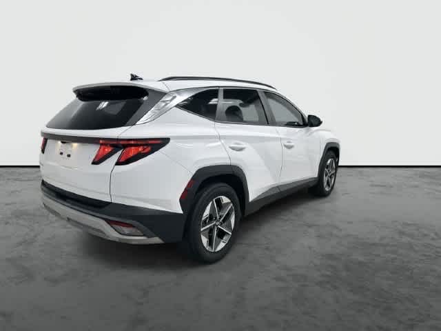 2025 Hyundai Tucson photo 3 of 32