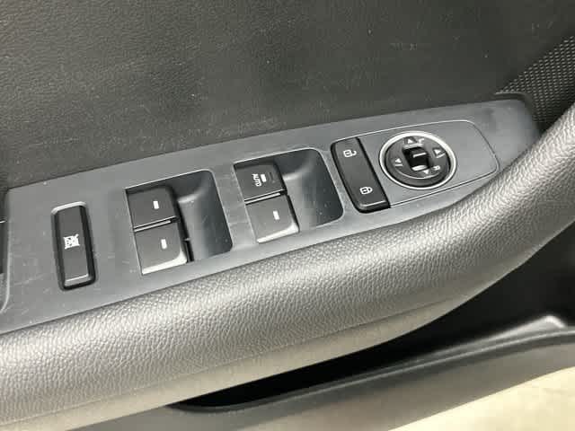 2018 Hyundai Sonata photo 20 of 32