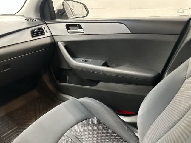 2018 Hyundai Sonata photo 13 of 32