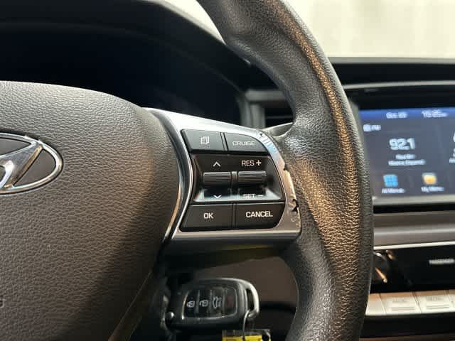 2018 Hyundai Sonata photo 18 of 32