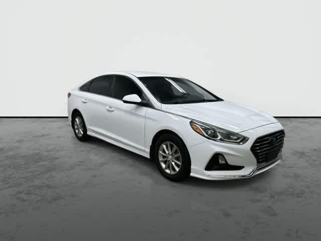 2018 Hyundai Sonata photo 5 of 32