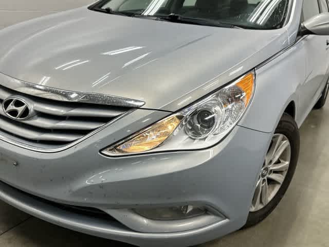2013 Hyundai Sonata photo 30 of 31
