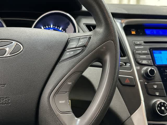 2013 Hyundai Sonata photo 18 of 31
