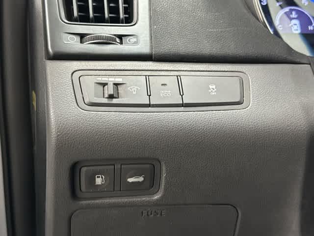2013 Hyundai Sonata photo 19 of 31