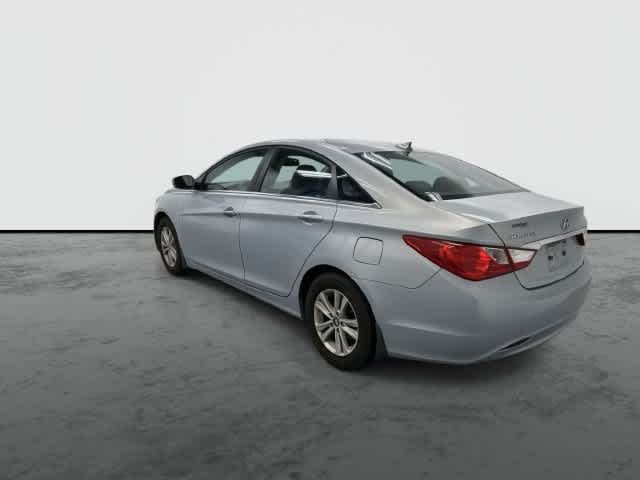 2013 Hyundai Sonata photo 2 of 31