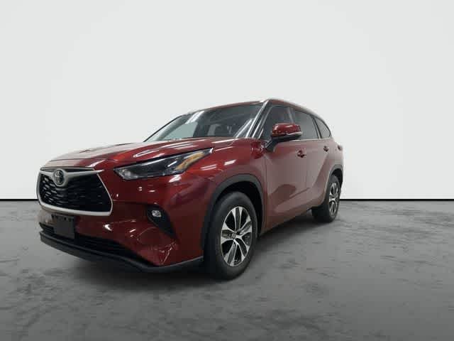 2023 Toyota Highlander XLE Ruby Flare Pearl at Group 1 Toyota Southwest