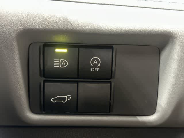 2023 Toyota Highlander XLE Ruby Flare Pearl at Group 1 Toyota Southwest