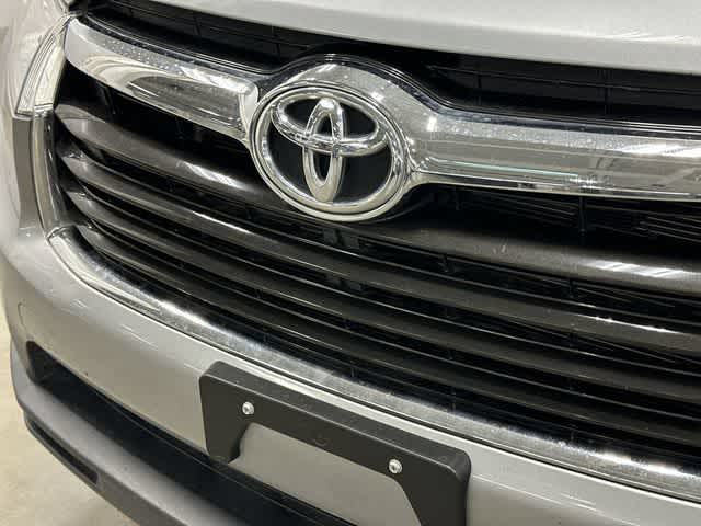 2014 Toyota Highlander XLE Silver Sky Metallic at Lone Star Chevrolet