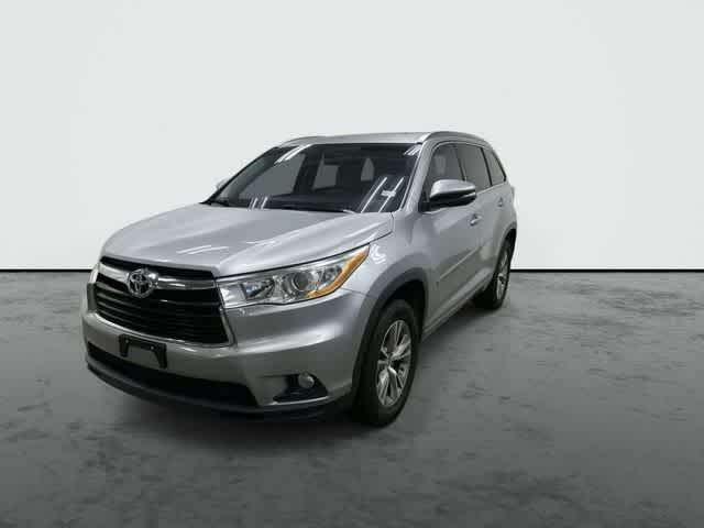 2014 Toyota Highlander XLE Silver Sky Metallic at Lone Star Chevrolet