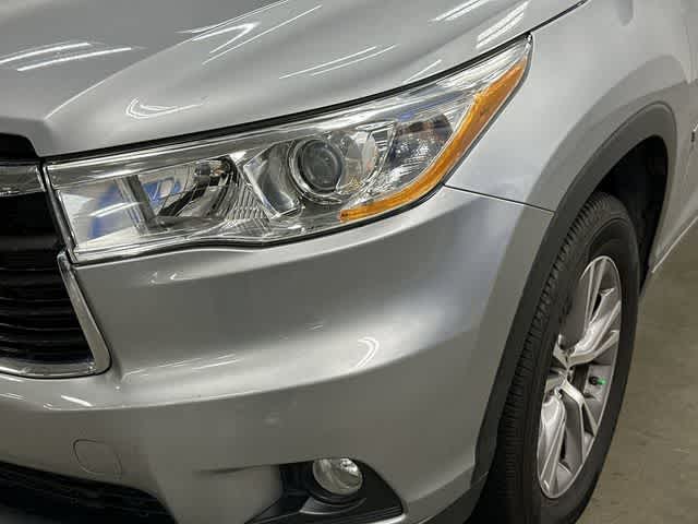 2014 Toyota Highlander XLE Silver Sky Metallic at Lone Star Chevrolet