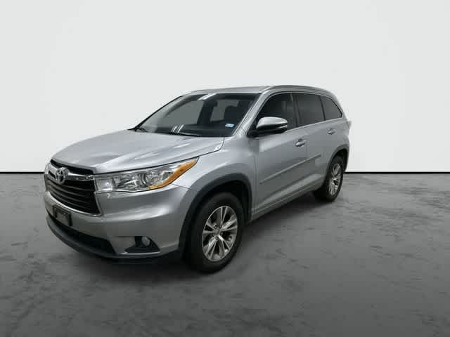 2014 Toyota Highlander XLE Silver Sky Metallic at Lone Star Chevrolet
