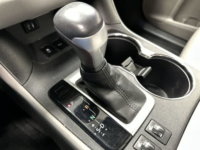 2014 Toyota Highlander XLE Silver Sky Metallic at Lone Star Chevrolet